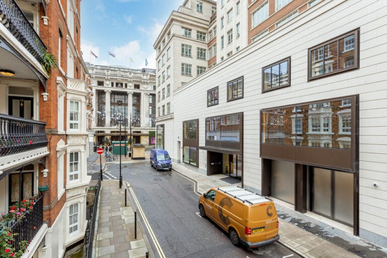 20 Balderton Street | Dolphin Solutions