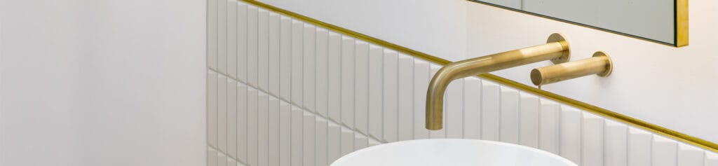 BREEAM compliant commercial washrooms flow rates and flush volumes