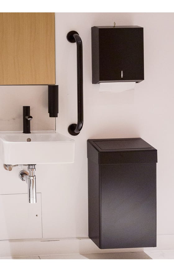 Commercial waste bin capacity with superloo
