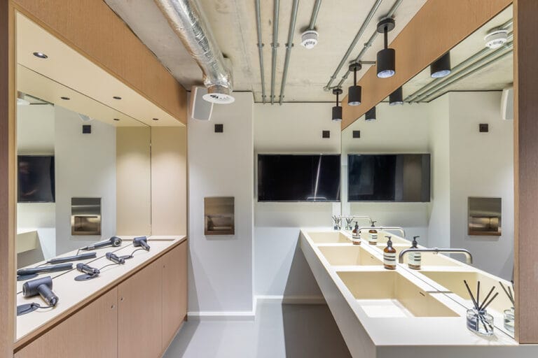 Prestige washroom at 127 Kensington Building, London