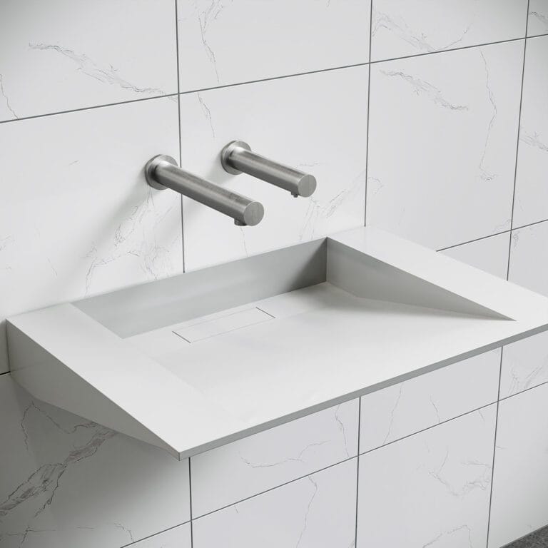 DS221 with DS421 InForm SMART soap dispenser and tap