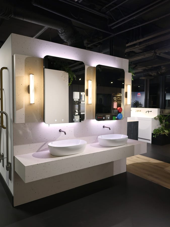 Alavo Solo and Washbasins