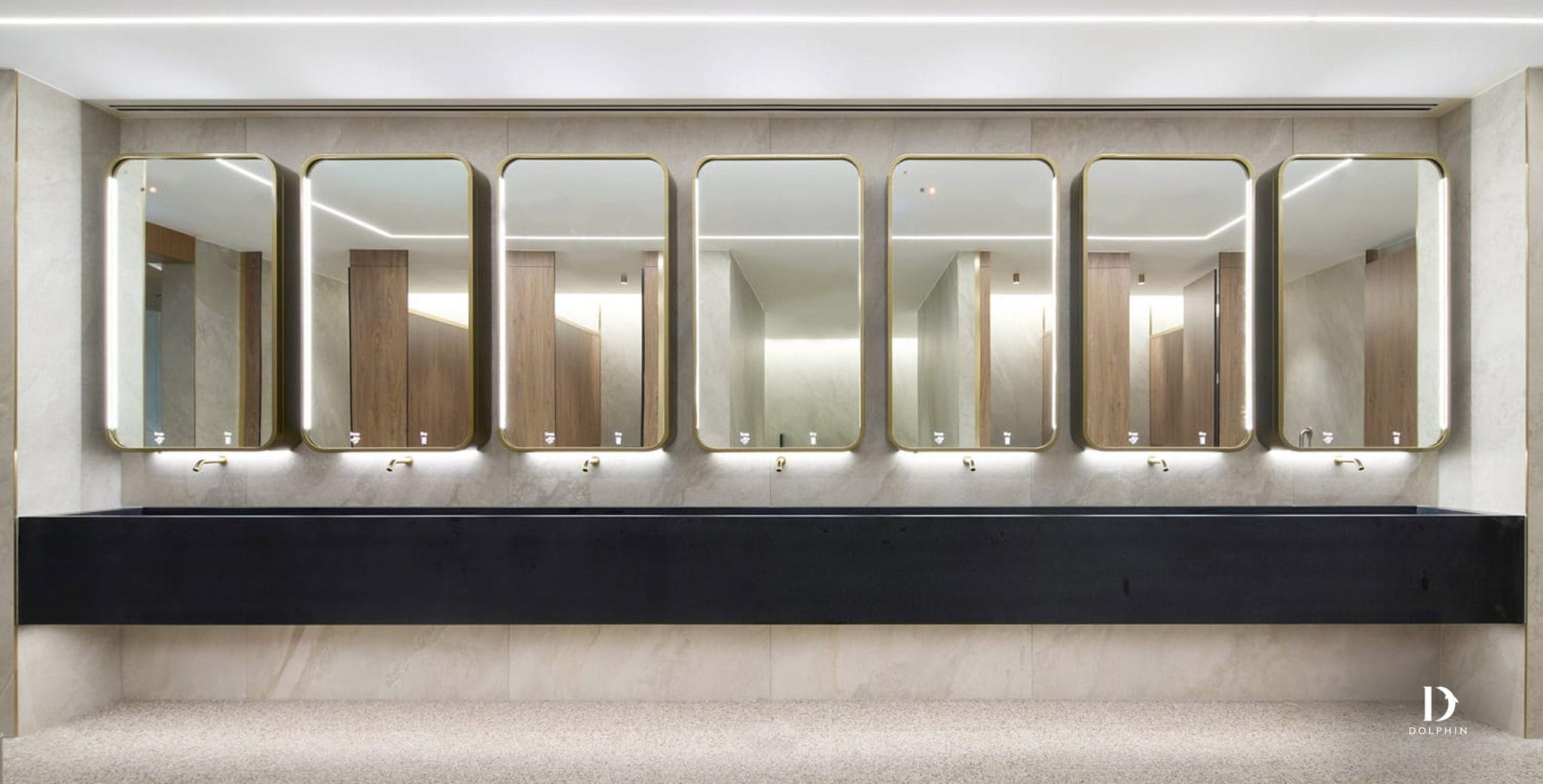 Row to WashWall Solo at Melbourne T2 Airport washroom